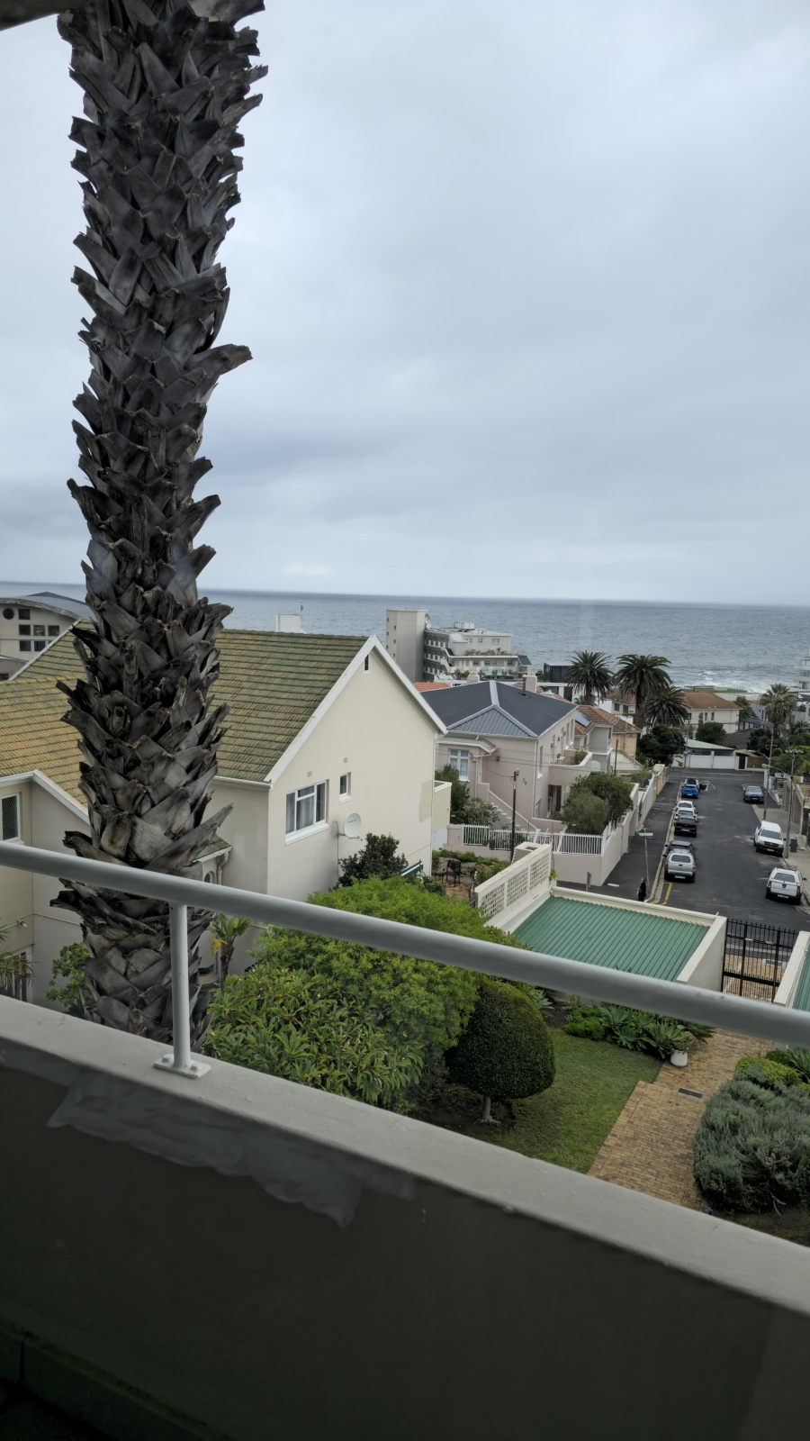 To Let 2 Bedroom Property for Rent in Bantry Bay Western Cape